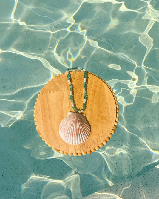Review Mirror Shell Charm
