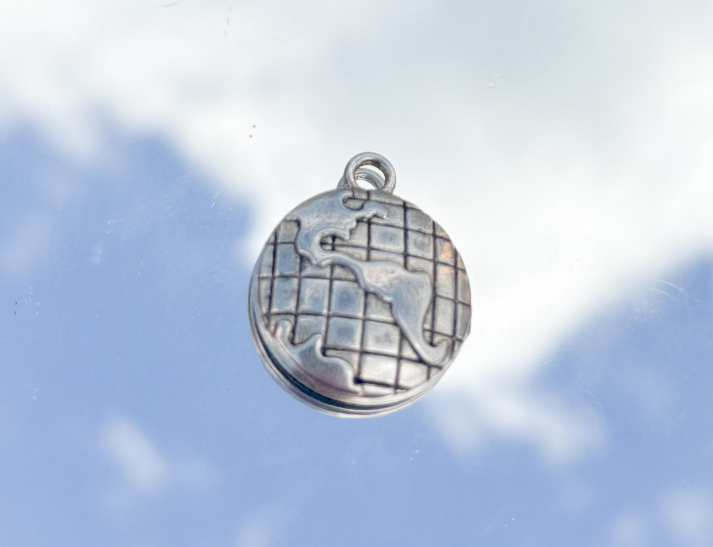 Globe Charm silver